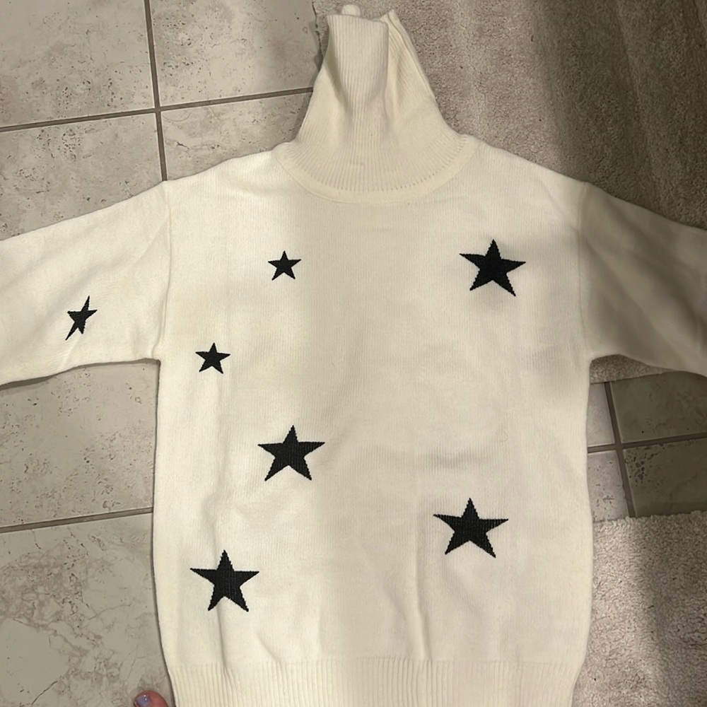 Sweater, never worn